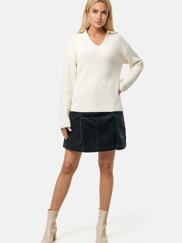 re.draft Pullover 'V-Neck Collar Sweater' in Weiß