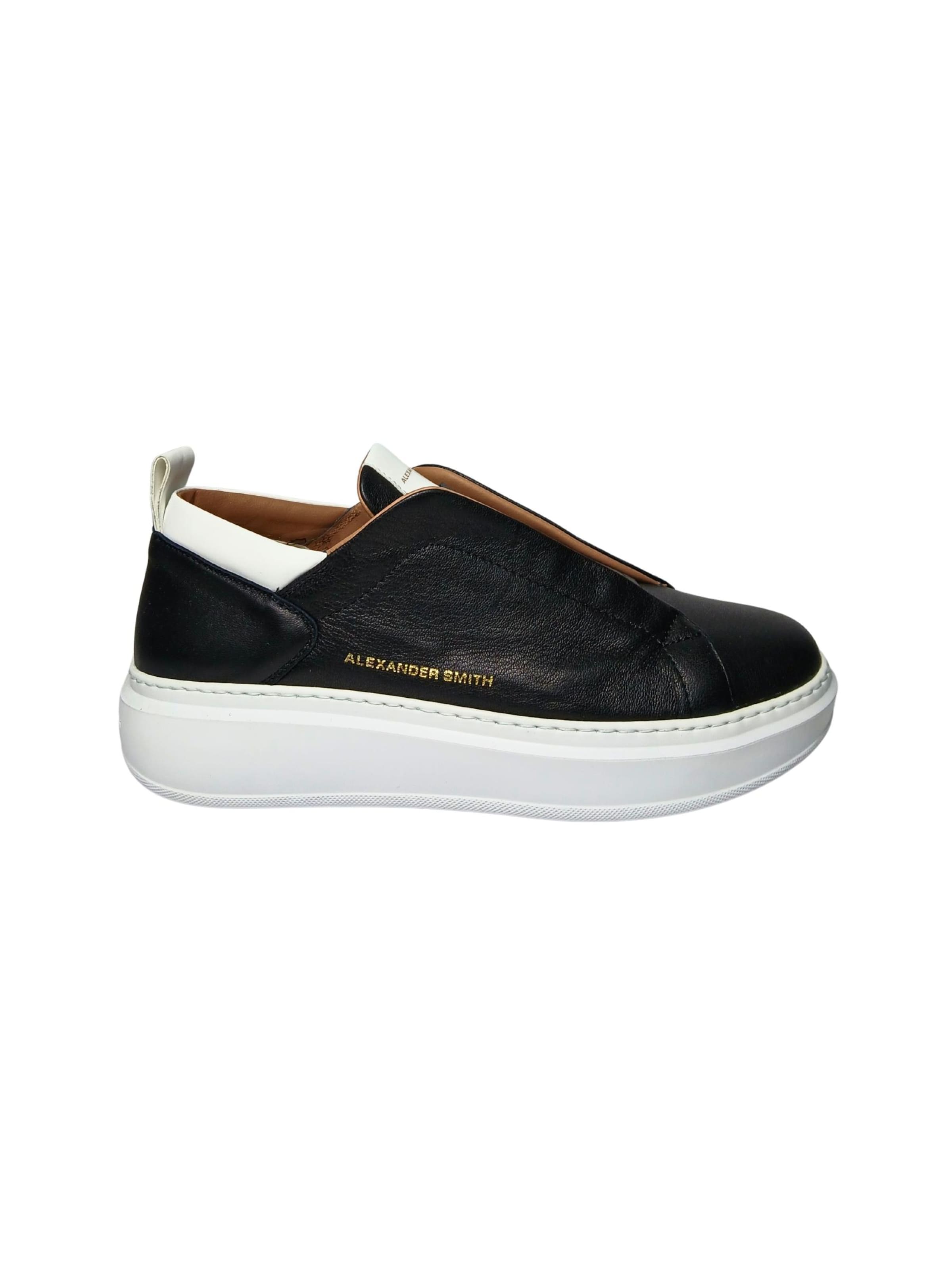 Alexander Smith Slip-on in Black: front
