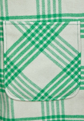 CECIL Between-Seasons Coat in Green