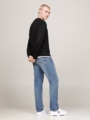 Pull-over Tommy Jeans en noir