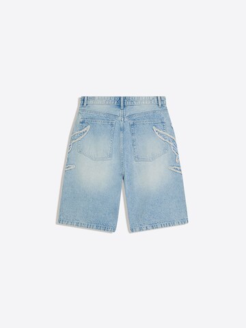 Bershka Luźne Jeansy w kolorze niebieski