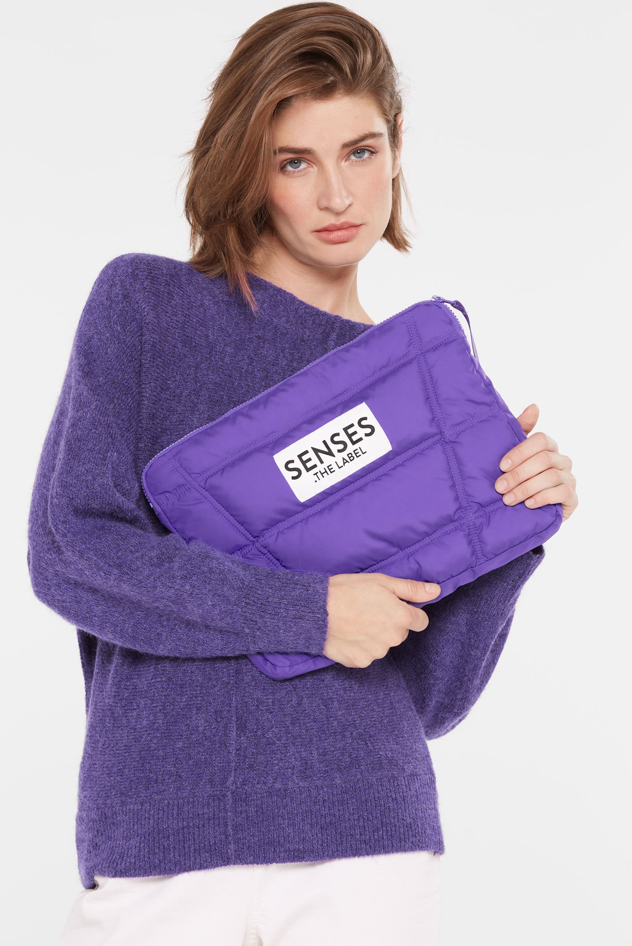 SENSES.THE LABEL Pouch in Purple: front