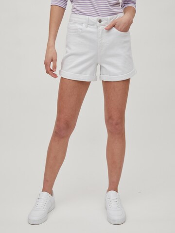 VILA Regular Jeans 'Dina' in White: front