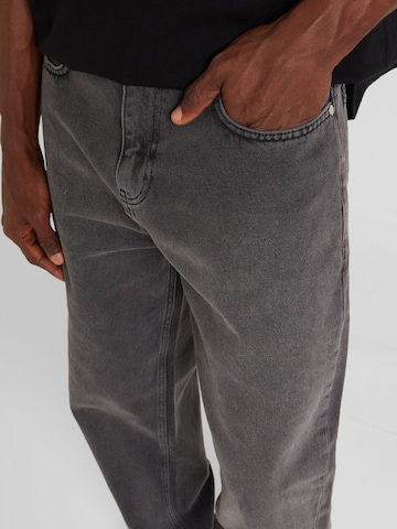 EIGHTYFIVE Loosefit Jeans in Grau