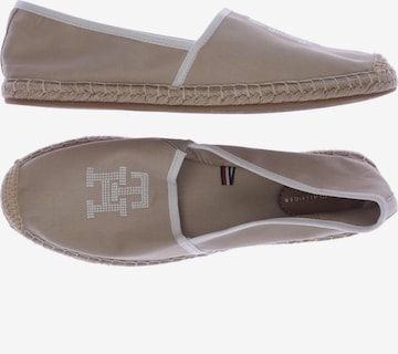 TOMMY HILFIGER Flats & Loafers in 42 in Beige: front