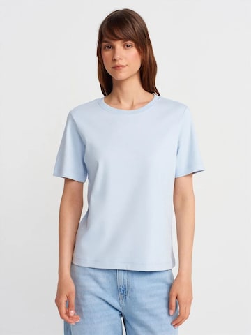 Dilvin T-Shirts in Blau: Vorderseite