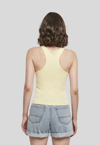 Top di Urban Classics in giallo