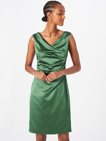 Robe fourreau Vera Mont en vert : devant