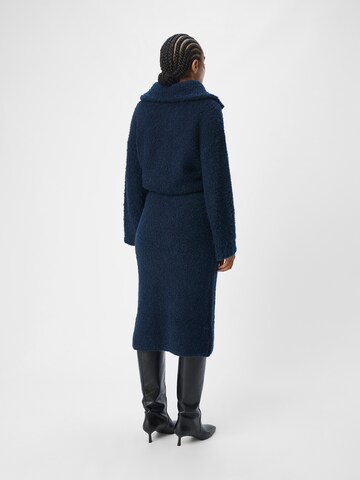 Gonna 'Tolatya' di OBJECT in blu