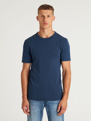 CHASIN' Shirt in Blue: front