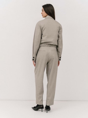 4TAILORS Välikausitakki 'Serreno' värissä harmaa