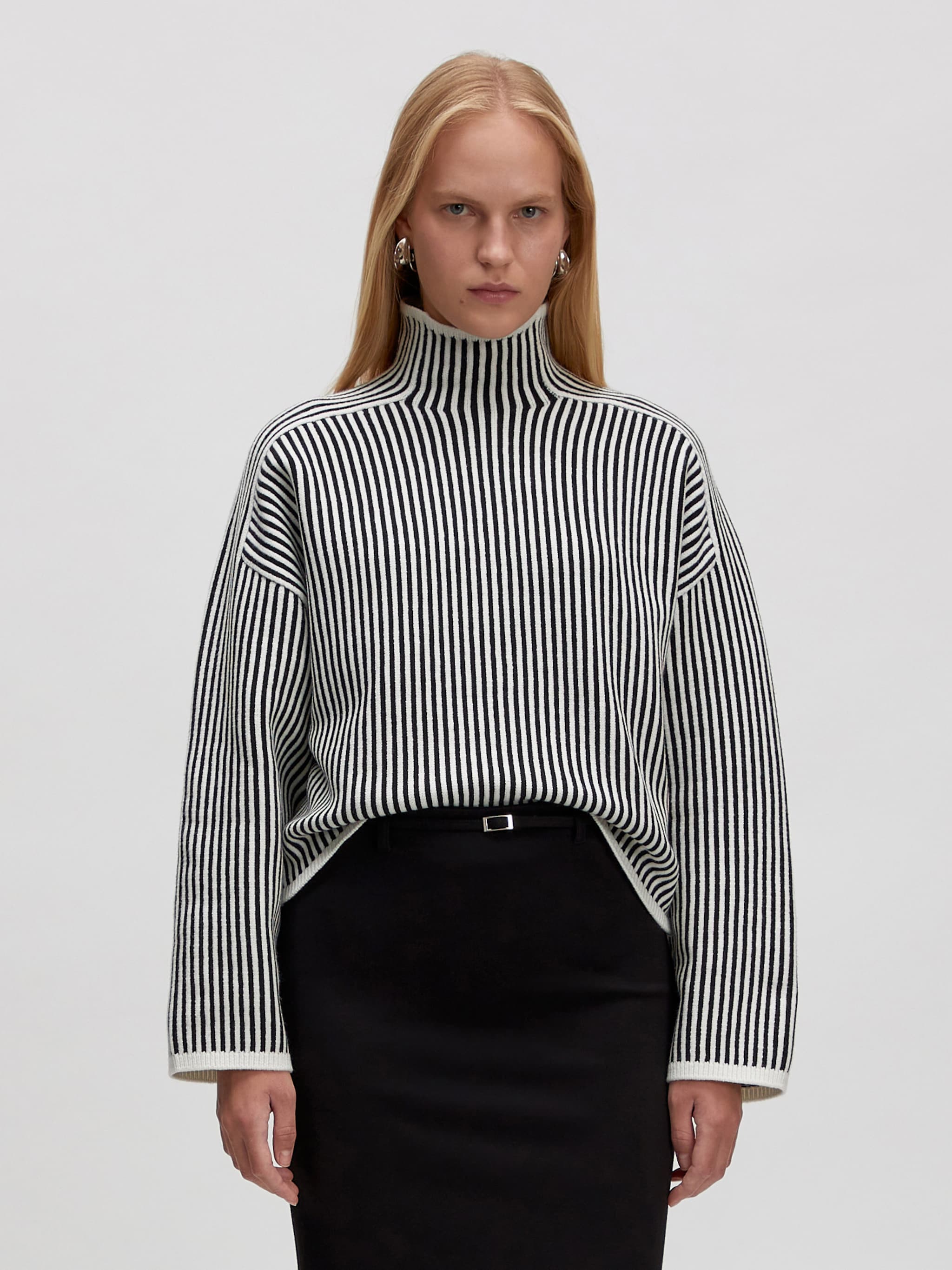 EDITED Produkte Pullover 'Nohea' schwarz