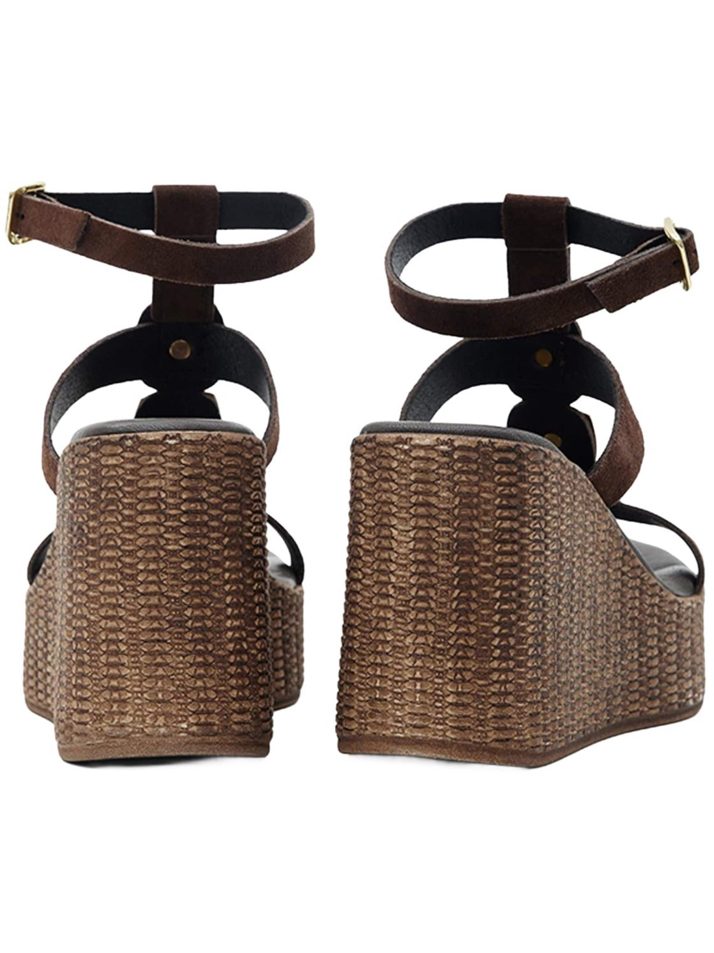 Desa Strap Sandals 'Keilsandalen' in Brown
