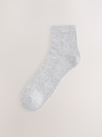 Next Sockor i grå