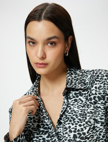 Koton Blouse in Grijs