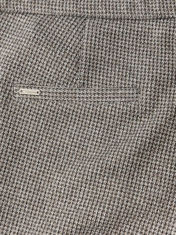 STREET ONE Slimfit Pantalon 'Bonny' in Bruin