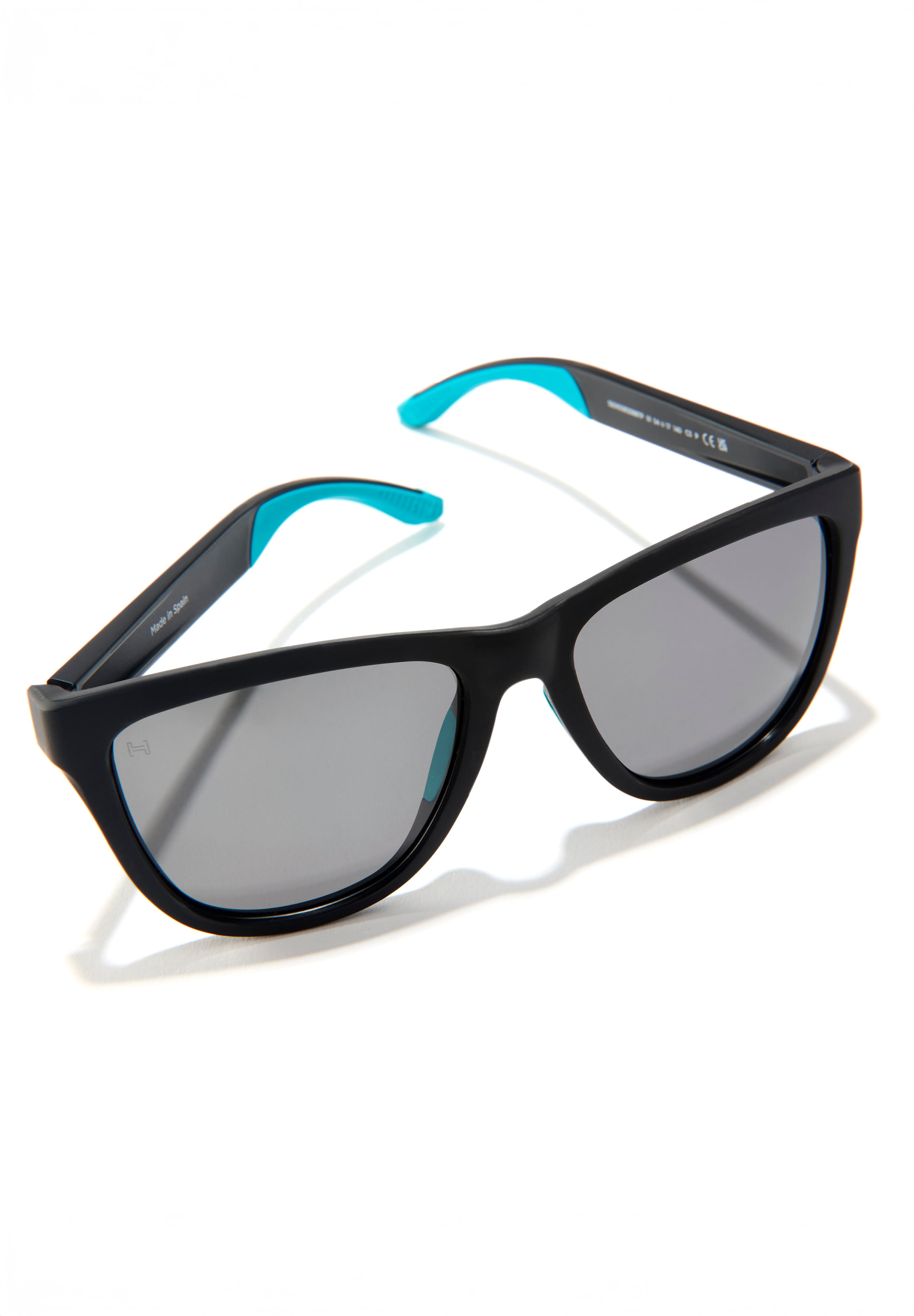 juoda HAWKERS Akiniai nuo saulės 'ONE SPORT RAW'