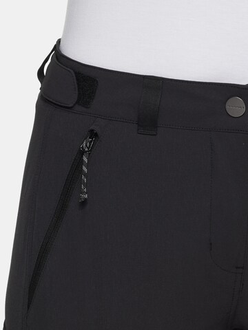 MAMMUT Regular Sporthose 'Runbold IV Shorts' in Schwarz