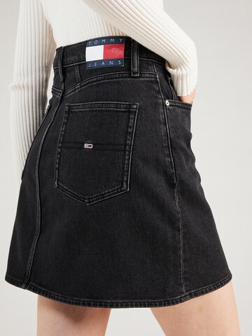 Tommy Jeans - Falda en negro