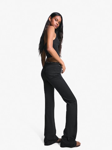 Regular Pantalon Bershka en noir