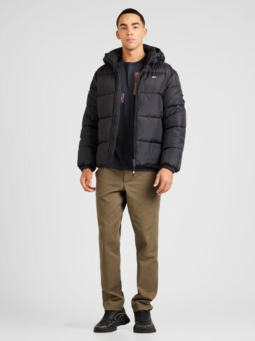 Tommy Jeans Winterjas 'ESSENTIAL' in Zwart