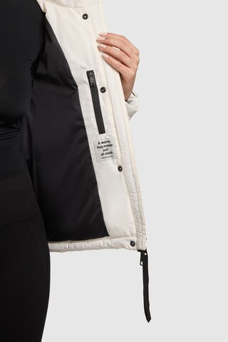 Giacca invernale 'Evande' di khujo in bianco