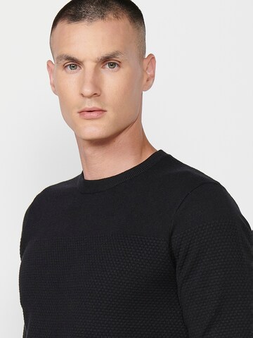 Pull-over 'Punto' KOROSHI en noir