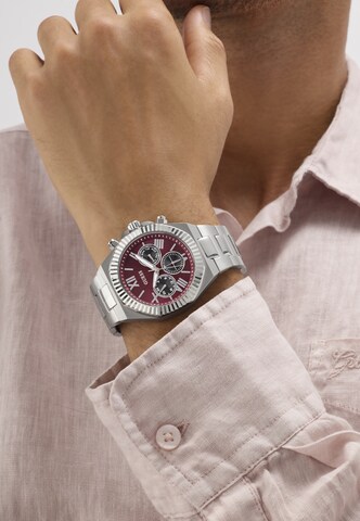 Orologio analogico 'EQUITY' di GUESS in argento