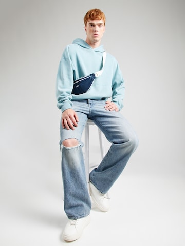 HOLLISTER Свитшот в Синий