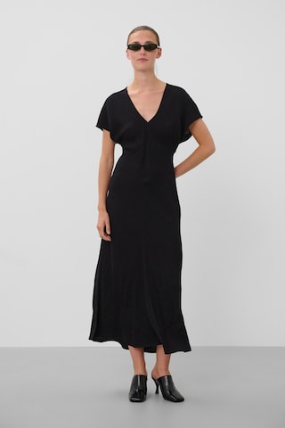 SOAKED IN LUXURY - Vestido 'Cevilla' em preto