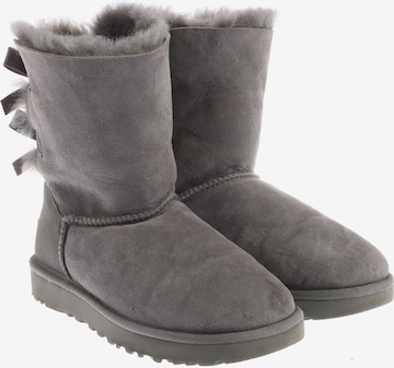 UGG Stiefeletten 37 in Grau: Vorderseite