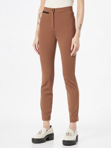 Skinny Pantalon 'Lou' BRAX en marron : devant