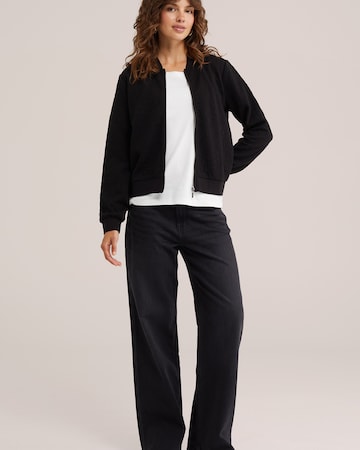 Hanorac de la WE Fashion pe negru