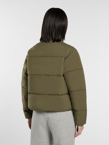 DICKIES Välikausitakki 'Summerdale' värissä vihreä