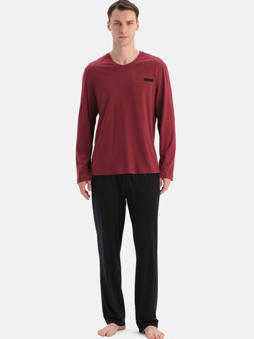 Dagi Пижама длинная в Красный: спереди