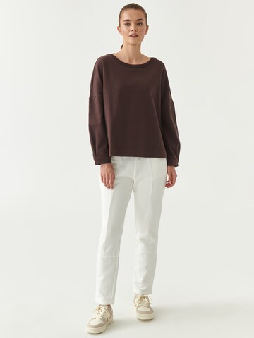 TATUUMSweater majica 'KURTIKA' - smeđa boja