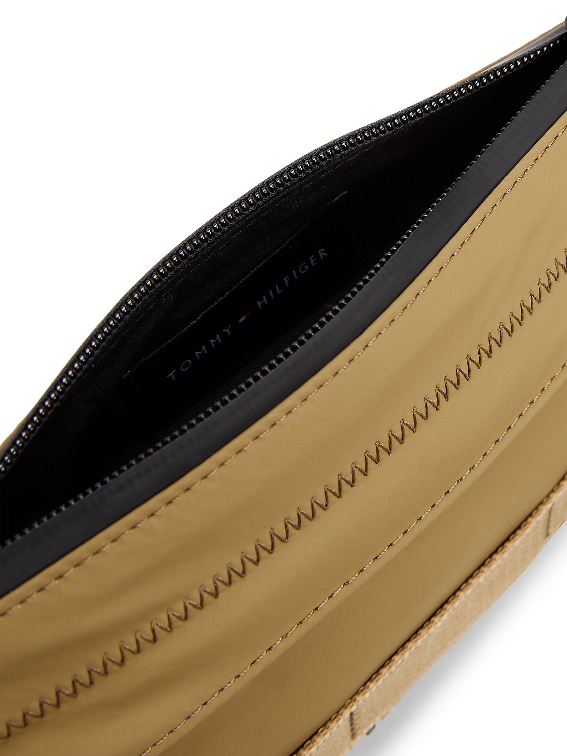 TOMMY HILFIGER Gürteltasche in Braun