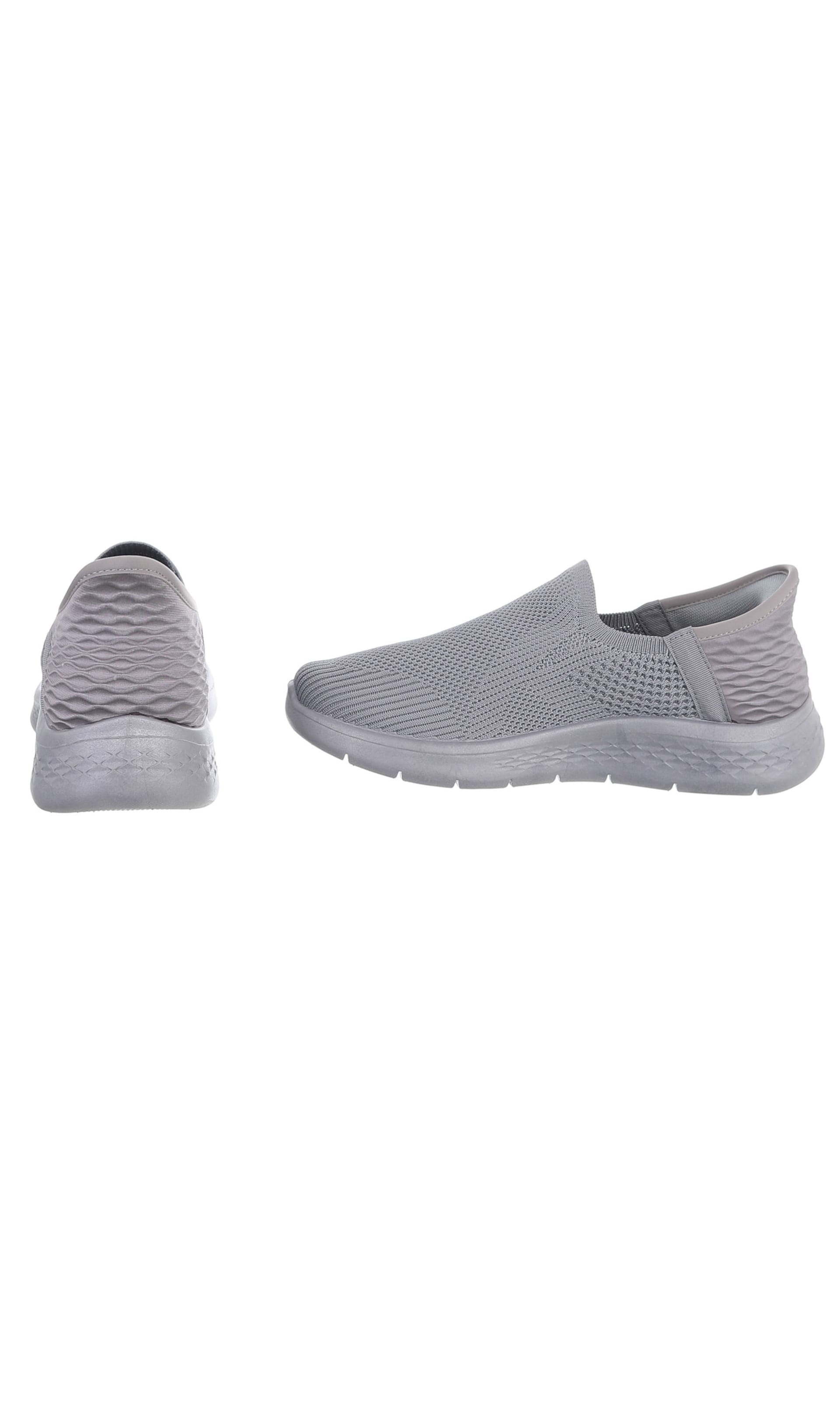 CoolWalk Classic Flats in Grey