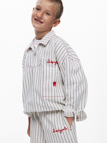 T-Shirt Desigual en blanc : devant