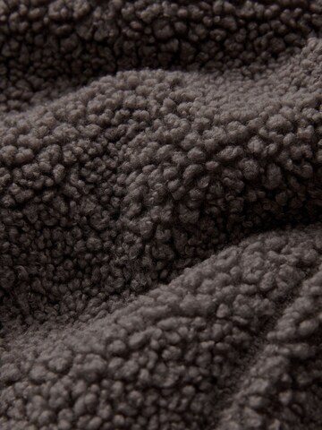 Next Pullover in Braun