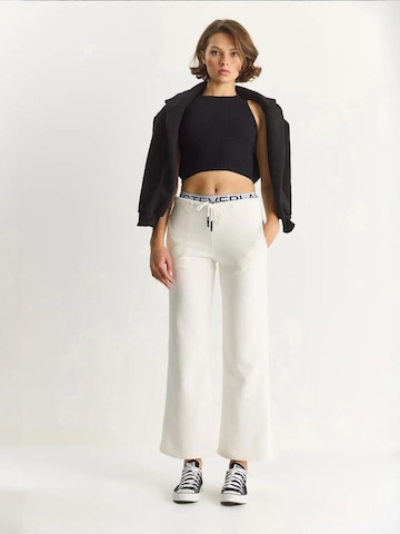 Bianco Lucci Bootcut Hose in Weiß