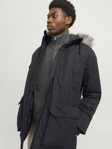 Parka de iarnă 'JJEConstruct' de la JACK & JONES pe negru