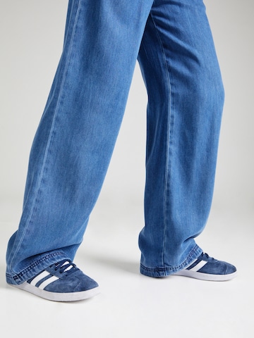 Soft Rebels Loosefit Jeans 'Sara' in Blau