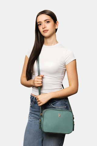 U.S. POLO ASSN. Crossbody bag in Green: front