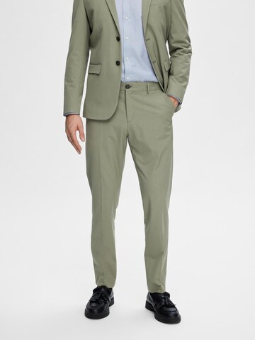 SELECTED HOMME Slim fit Trousers with creases 'Liam' in Green: front