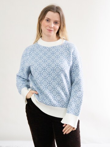 KOPYTO Oversized sweater 'BARIBAL' in Blue: front