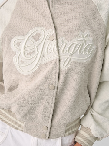 Giacca di mezza stagione di Bershka in beige