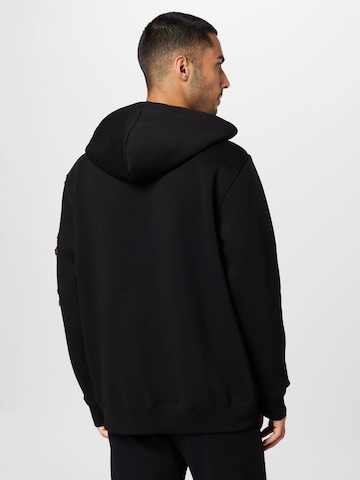 ALPHA INDUSTRIES Sweatshirt in Schwarz