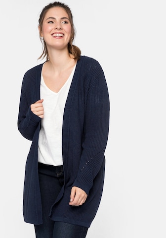 SHEEGO Neuletakki värissä sininen: etupuoli