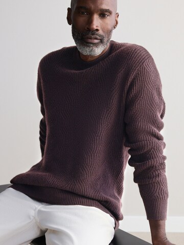 raudona Next Megztinis: priekis